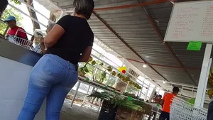 407 Great Ass Milf Latina Employee in a Local Market