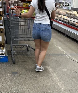OC Costco milf nice rack