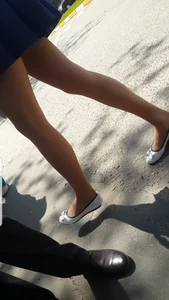 Teen Girl’s Legs in Flats Street Candid Photos Collection