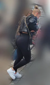 Another TEVEO bitch showing off her bubble [OC]