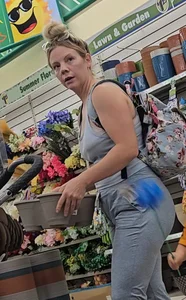 Dollar Store Mommy