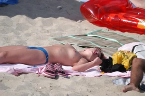 Verna topless beach girls out in the sun