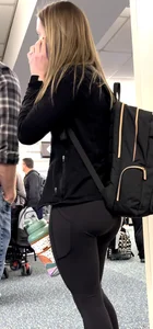 Traveler with a nice ass
