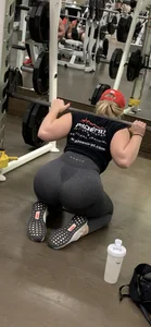 One of my best captures from the gym, sweaty blonde PAWG