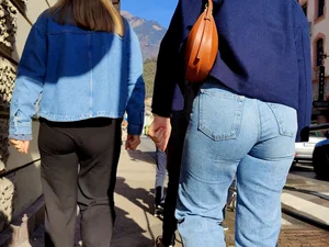 Sibling rivalry on who has the best looking booty