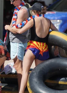 Salt River Tubing girls