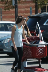 College babe leaving Target in tight leggings