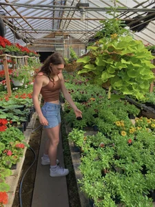 Garden Center with my gf, but shots of her friend!(O.C_S22-Ultra)