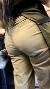 Latina milf tight vpl