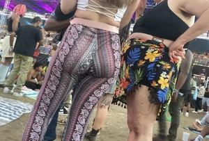 Sexy blonde with flare leggings. Fat ass