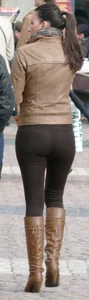 Brunette babe with a nice ass in tight brown leggings