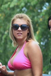Various sexy girls at car washes in bikinis