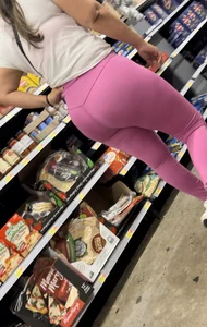 Love a good Latina MILF  (Pink Leggings)