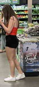 Hottie flaunting sexy legs