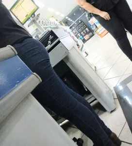 Pet shop cashier