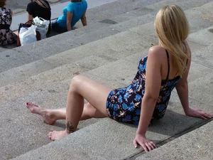 Girl Sitting on Steps with Bare Feet - Hot Street Candid Photo