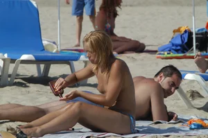 Sexy mature girls on Vilanova topless beach