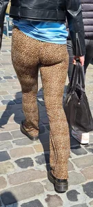 Leopard pants ass