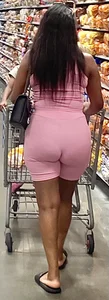 Huge Booty Ebony Milf in all Pink (vpl)