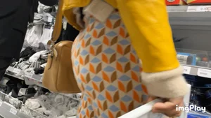 First Post | MUST SEE ! |  Pregnant Arabic Milf Bubble Butt In Flare Pants ( W/ Faceshots + GIF )