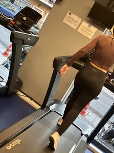 Blonde HourglASS treadmilling