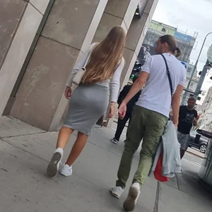 Juicy street booty