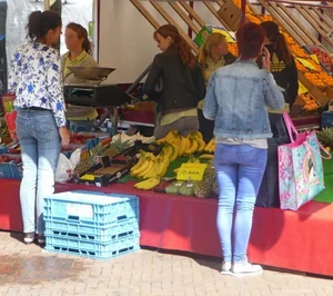 Street milfs in blue jeans