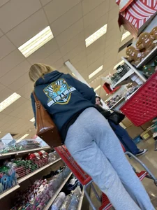 OC who’s your fav? Cakes + some face shots Caught three at target 2 leggings 1 in sweats OC