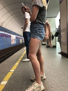 Girl with Hot Muscular Legs in Jeans Shorts Subway Creepshots