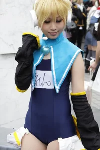 Sexy Asian girls in Cosplay outfits