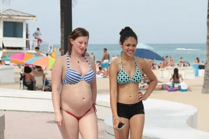 Sexy Florida girls in bikinis
