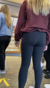 I think those are LuLu’s !??