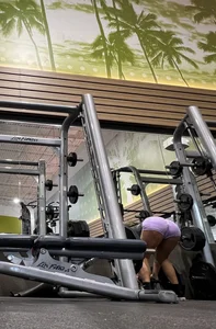 Thick teen spandex bubble w/ fat mound at gym *bending over*