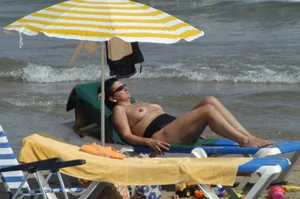 Sexy mature girls on Vilanova topless beach