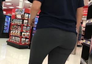 Big booty babe at Target in grey leggings