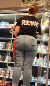 A BRUNETTE PAWG WORKER AT REWE (NON-OC)