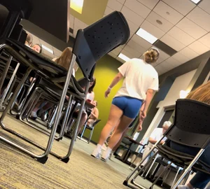 (OC) college girls at lunch and dinner