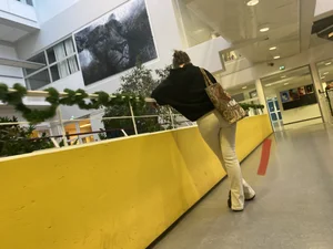 Girl in White Pants Creepshot
