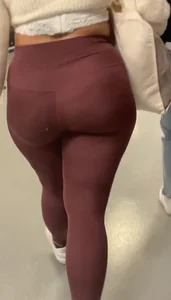 Perfect PAWG in maroon leggings (OC re-up)