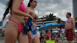 Brazillian beach creepshots, huge gallery of candid girls in swimsuits