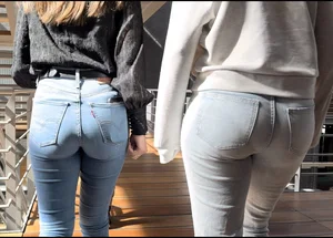 College girls: Left or right? Part 1