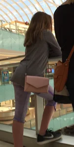 Randomly scattered ass