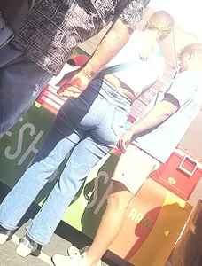 Beautiful blonde fills out some jeans