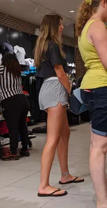 Footlocker PAWG’s shorts were eating up her PHAT cheeks