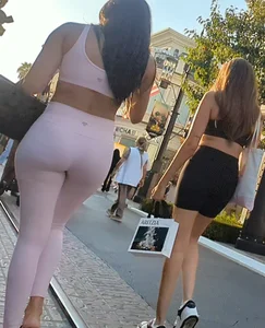Pink Leggings Great Ass (OC)