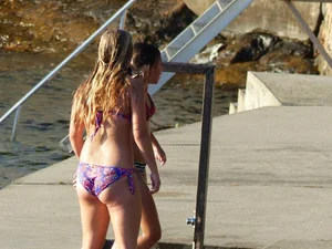 Bikini girls
