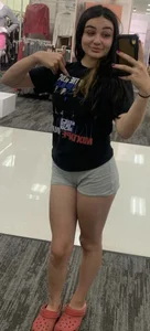 Hottie mirror selfies