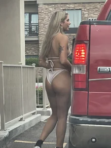 SEXY BIKINI BARISTA