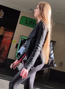 See thru leggings showing her underwear