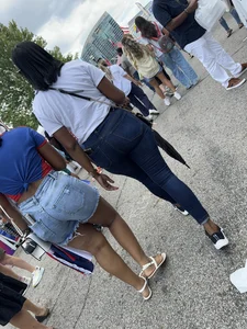 Sexy Fit Thick Round Phat Ass Bubble Booty Latin MILF